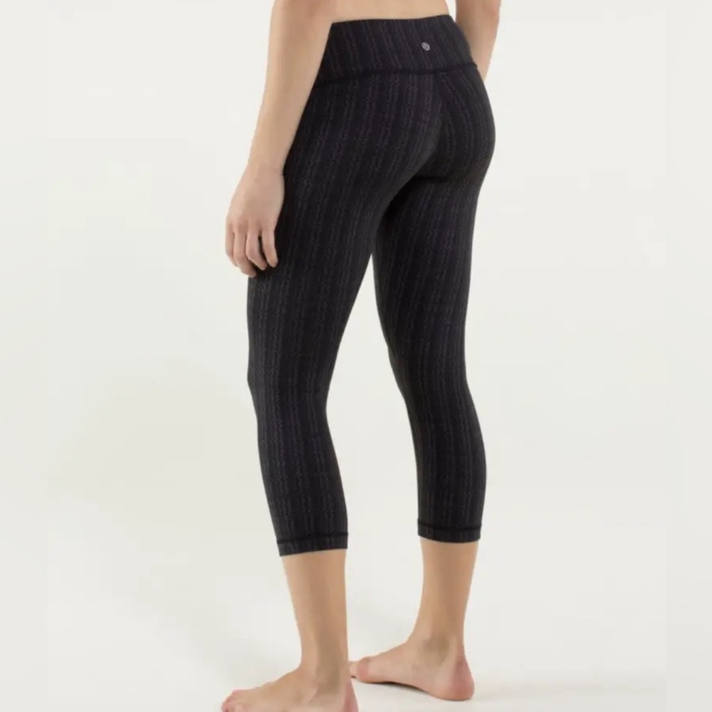 Lululemon Wunder Under Legging sz 4 Ziggy Wee September Black Crop  Pant Yoga